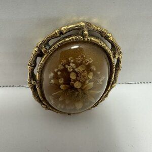 Vintage Dried Flower Cameo  Brooch  Gold Tone Setting
